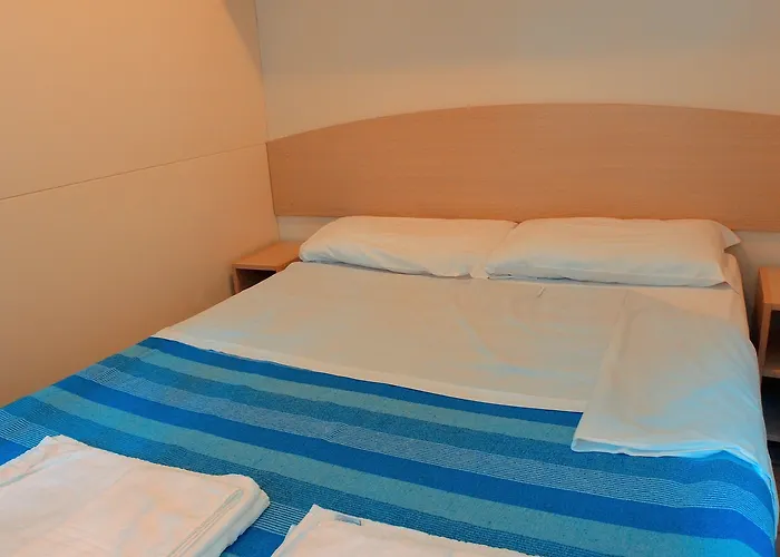 三角帆假日公园